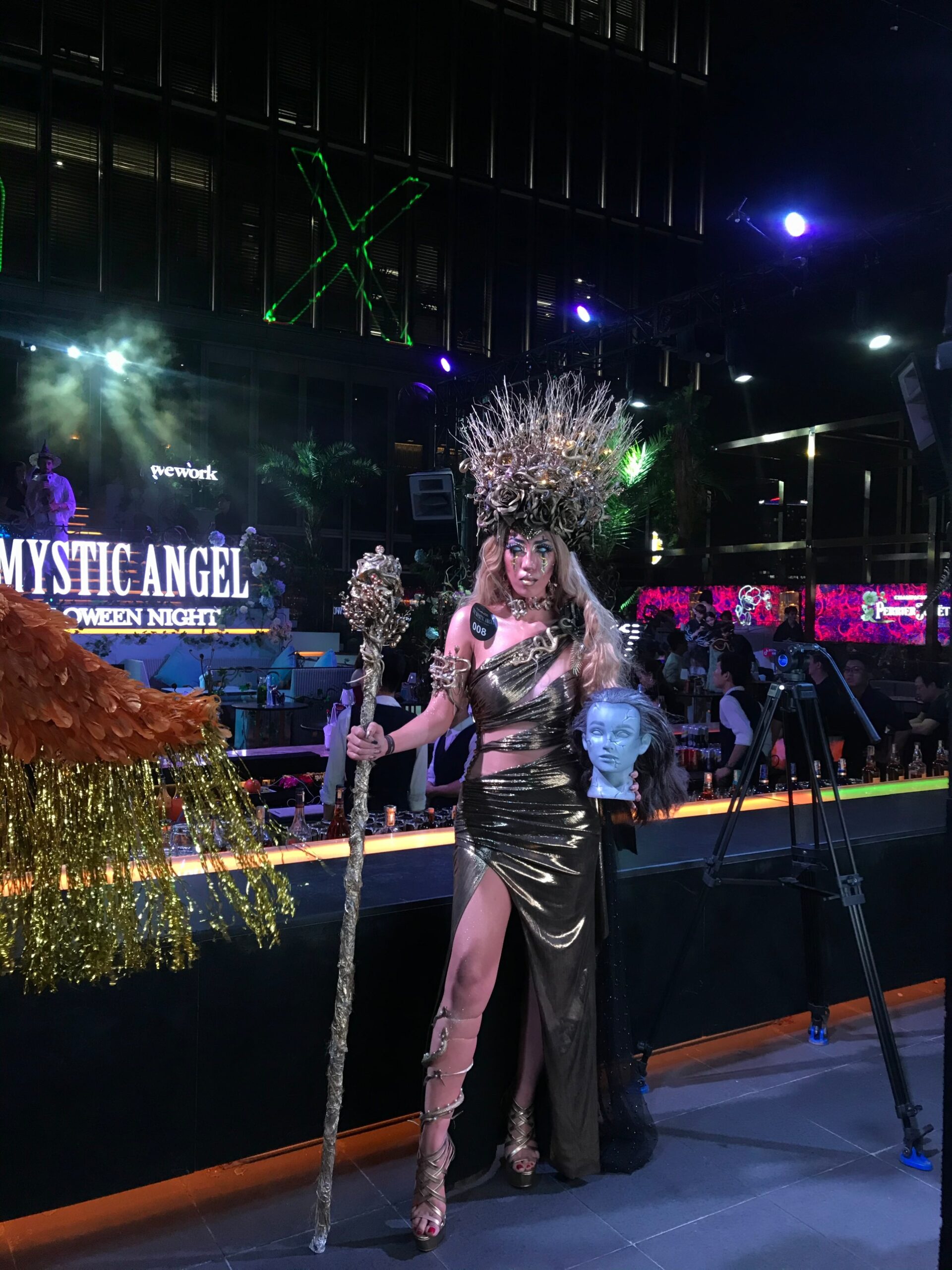 van-miu-makeup-nhan-vat-medusa