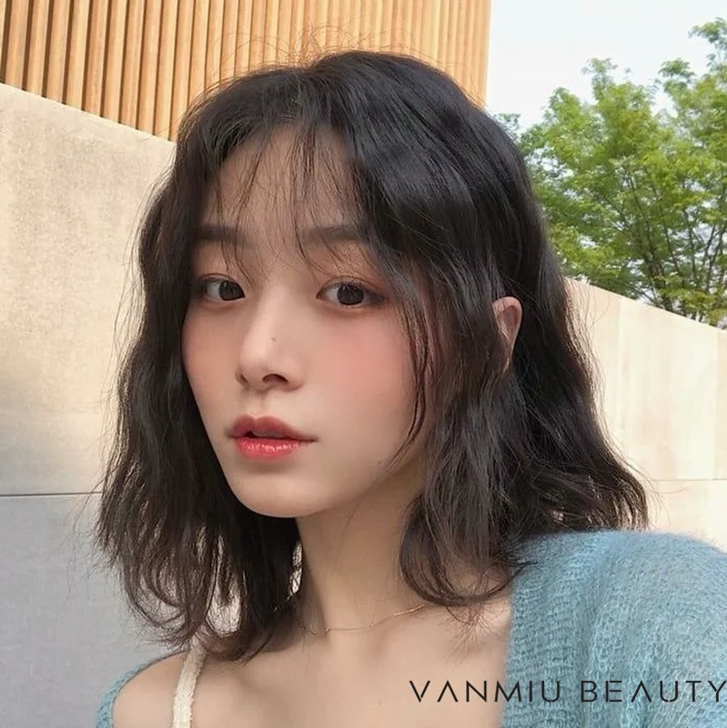 Tóc. ngắn nữ gợn sóng wispy
